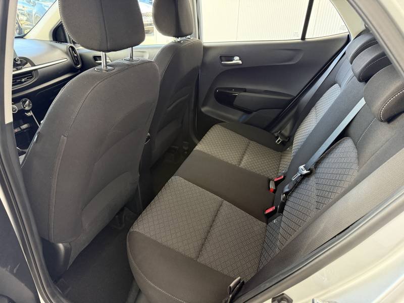 Kia Picanto - Photo 29