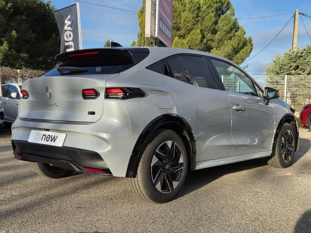 Renault Clio - Photo 17