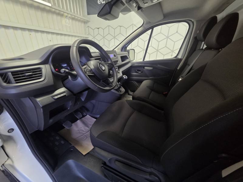 Renault Trafic - Photo 34