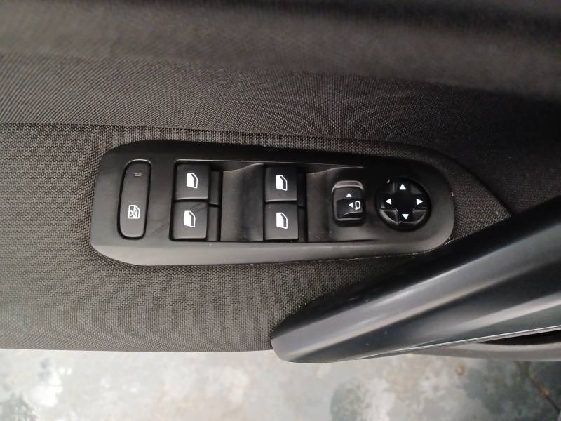 Peugeot 308 - Photo 32