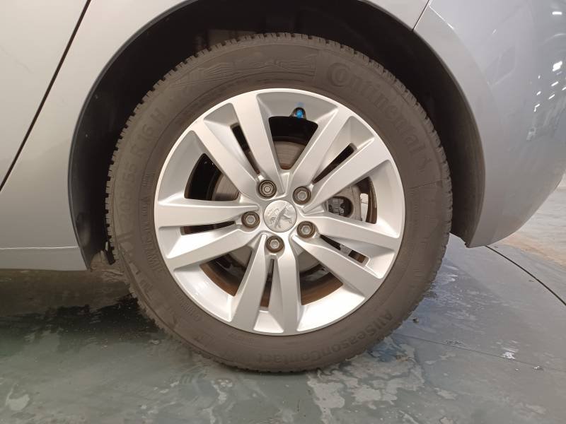 Peugeot 308 - Photo 8
