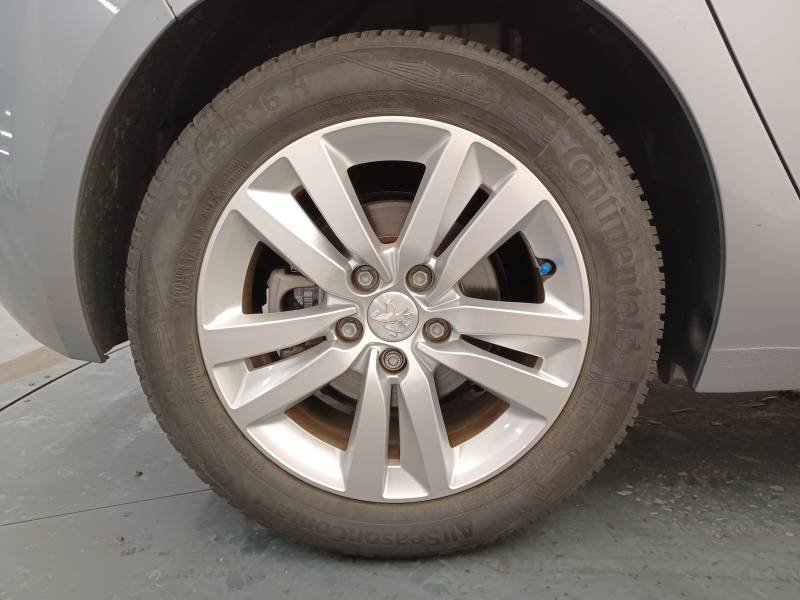 Peugeot 308 - Photo 9