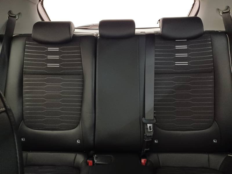Kia Stonic - Photo 24
