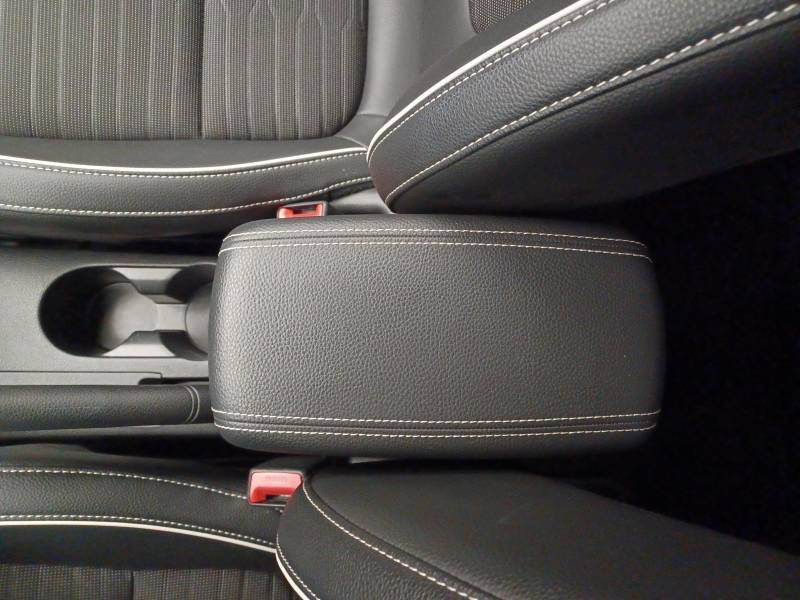 Kia Stonic - Photo 25