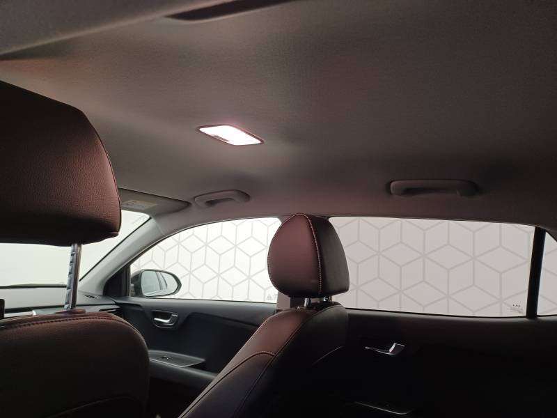 Kia Stonic - Photo 29