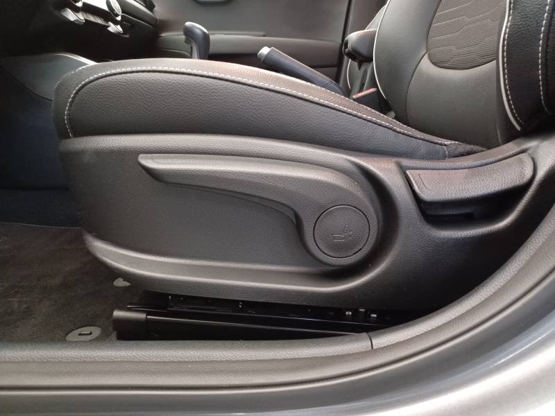 Kia Stonic - Photo 32