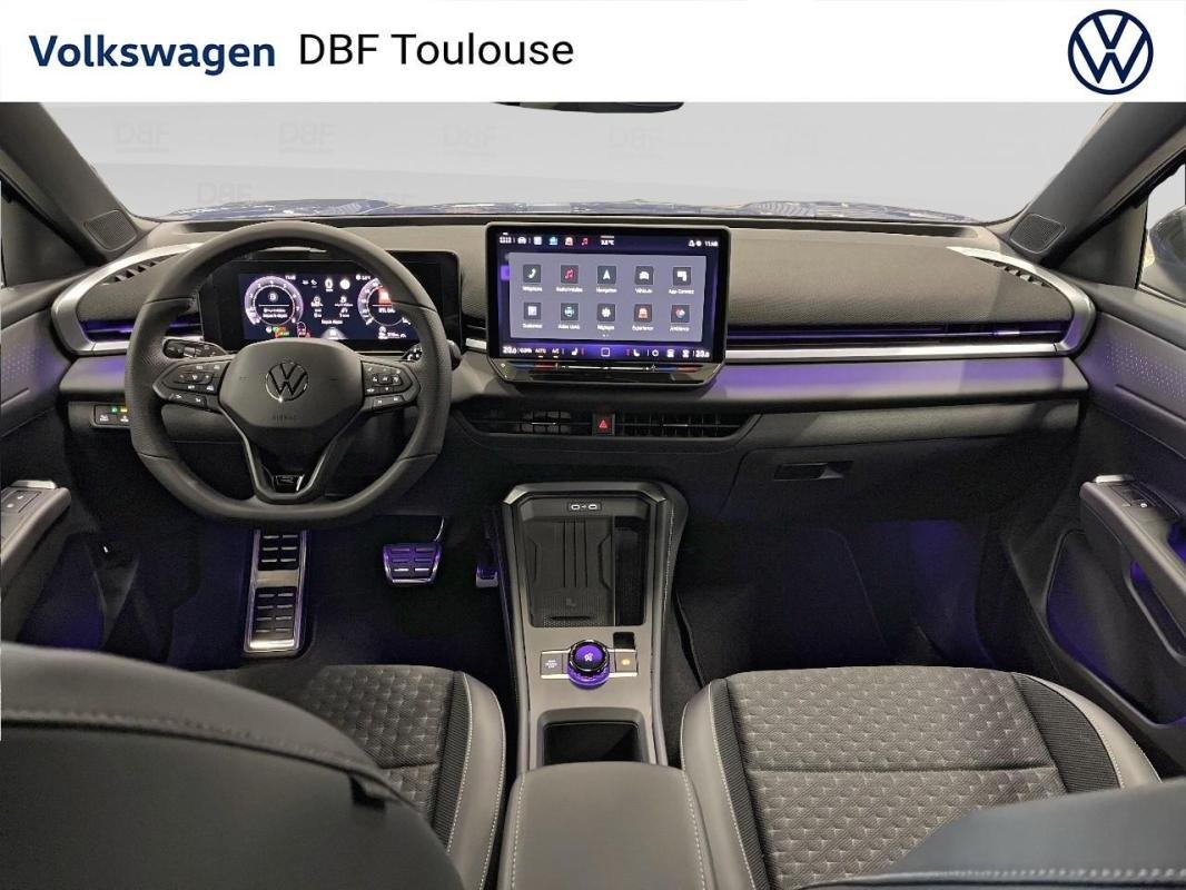 Volkswagen T-Roc - Photo 11