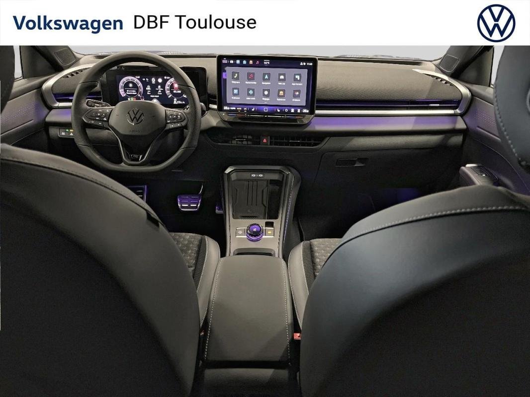 Volkswagen T-Roc - Photo 12
