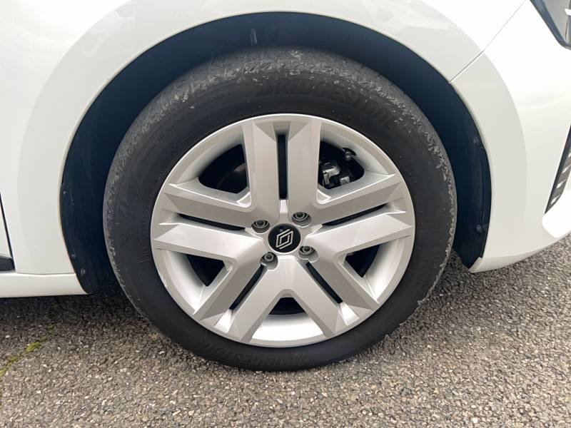 Renault Clio - Photo 18