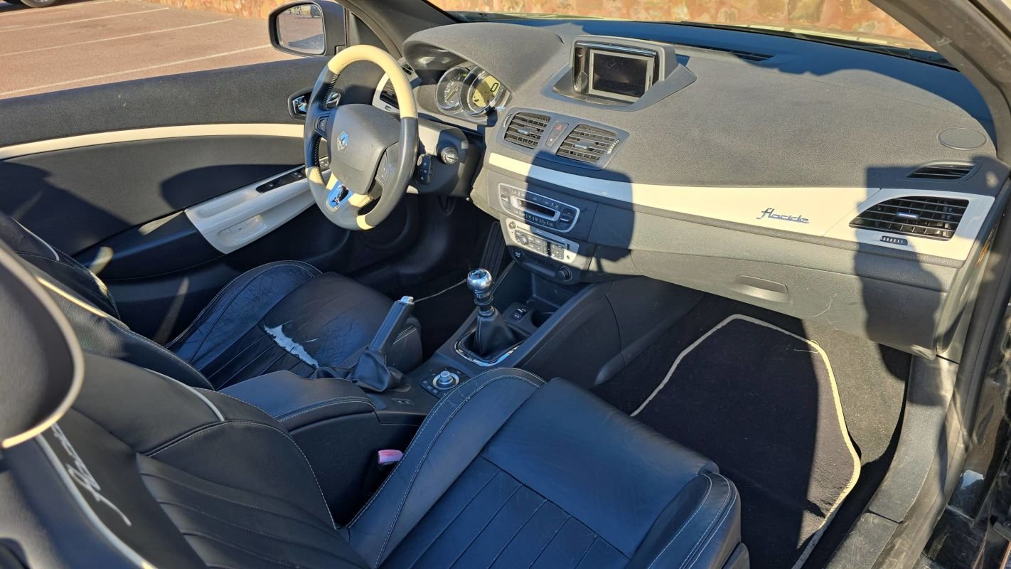 Renault Mégane - Photo 10