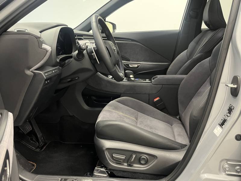 Lexus LBX - Photo 18