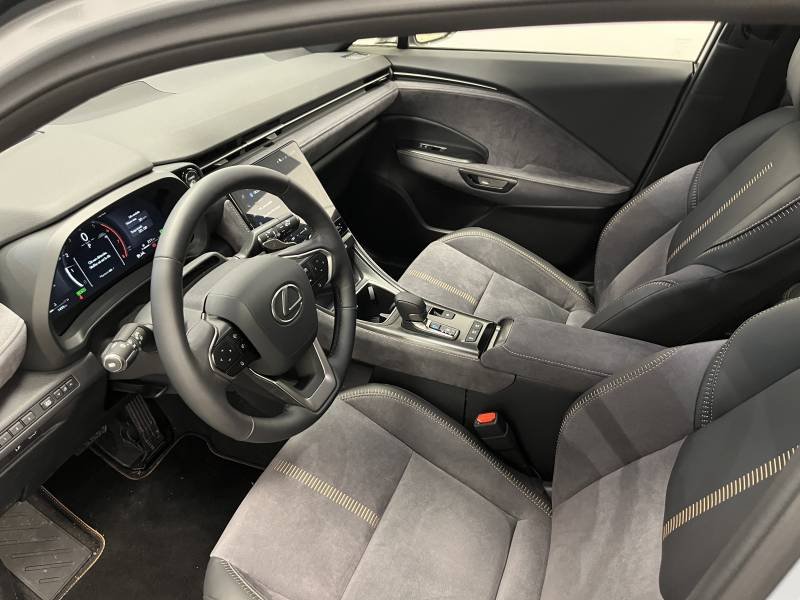 Lexus LBX - Photo 10