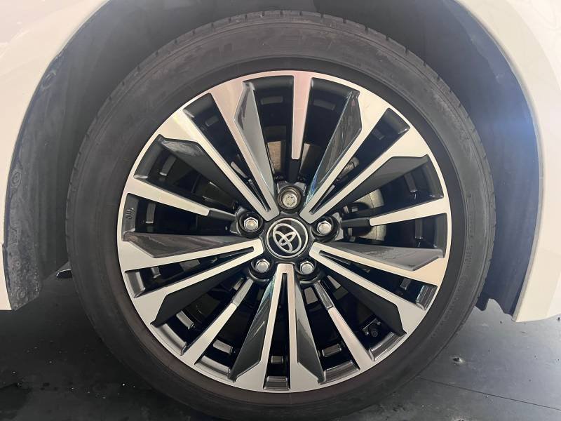 Toyota Corolla - Photo 8