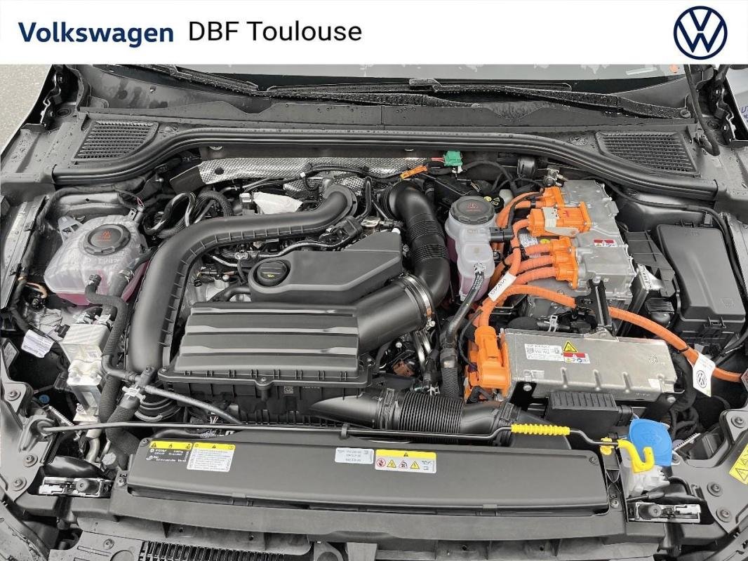 Volkswagen Golf - Photo 34