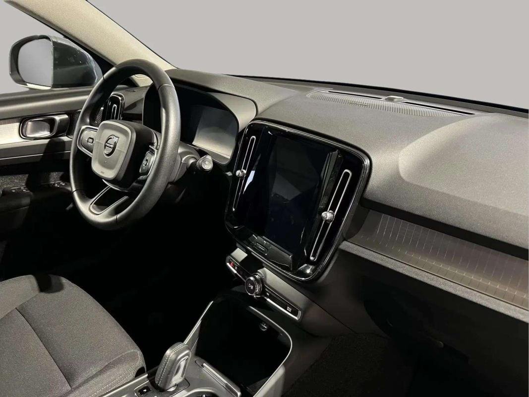 Volvo XC40 - Photo 11