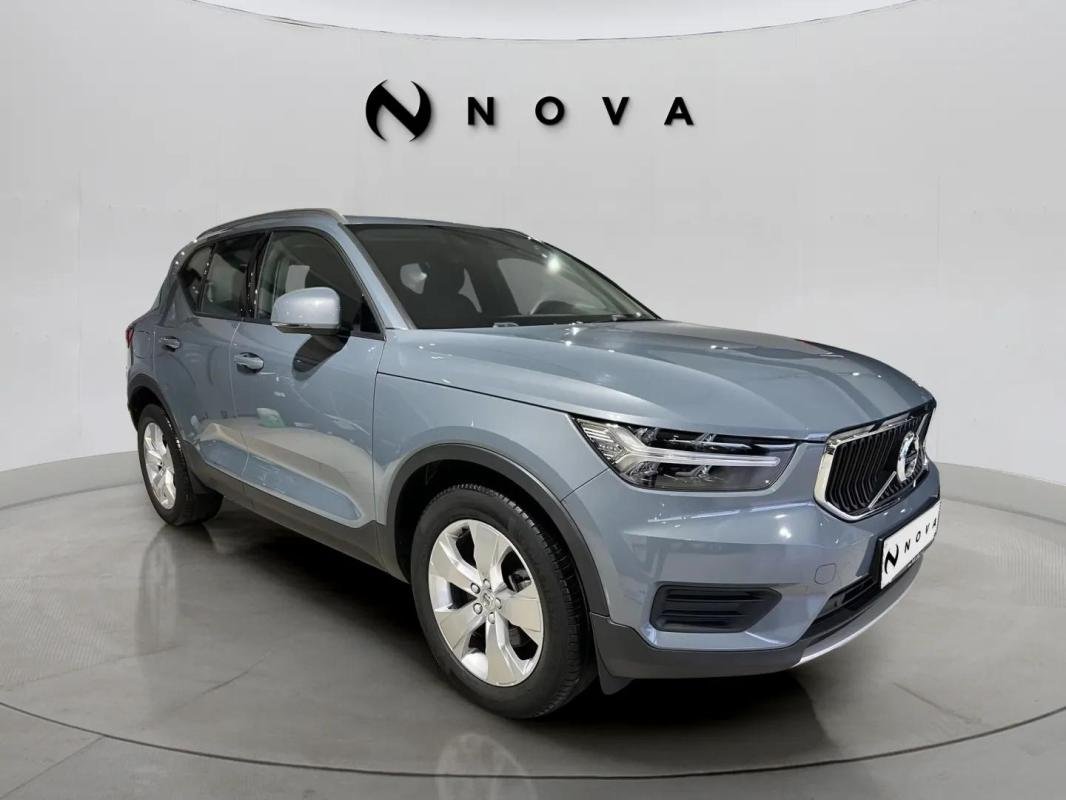 Volvo XC40 - Photo 2
