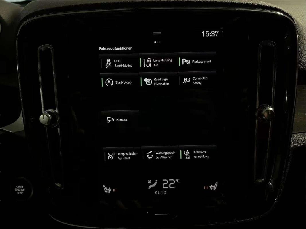 Volvo XC40 - Photo 25