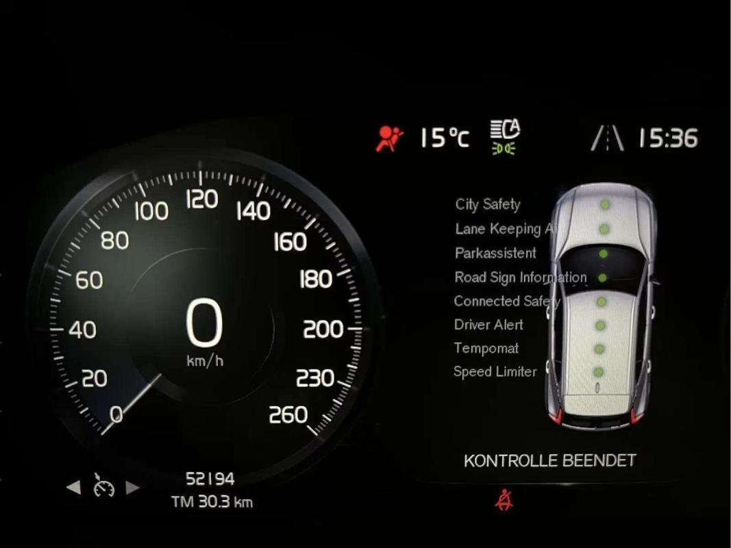Volvo XC60 - Photo 29