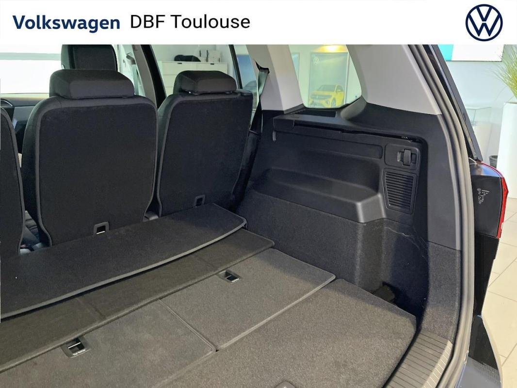Volkswagen Touran - Photo 30