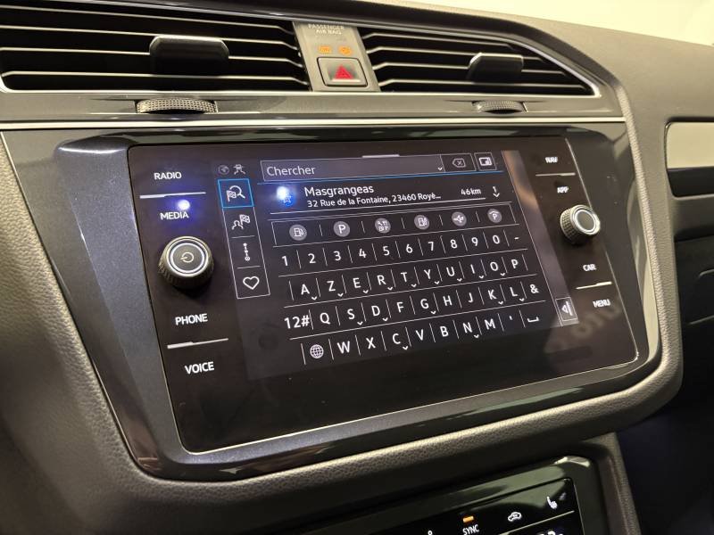 Volkswagen Tiguan - Photo 19