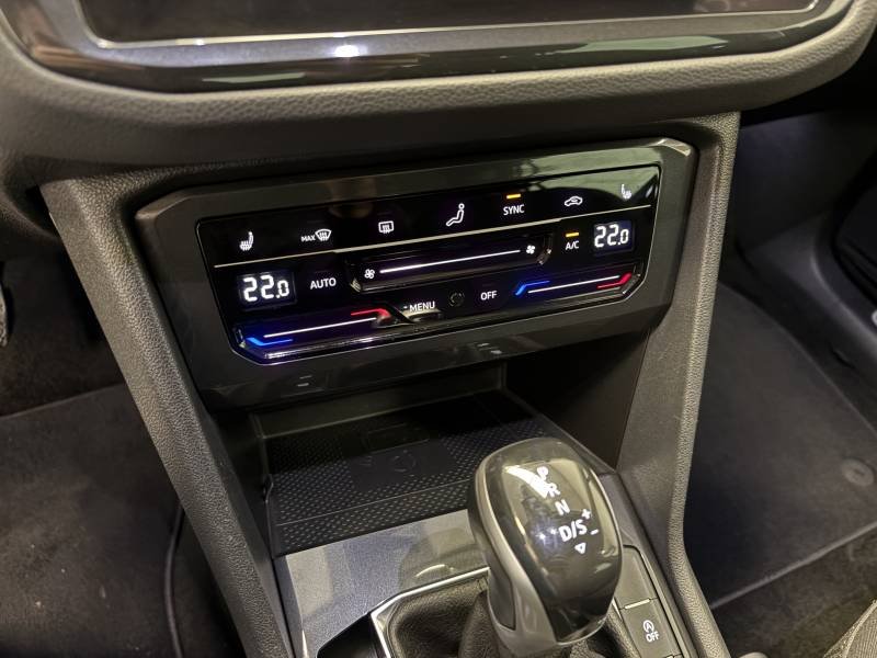 Volkswagen Tiguan - Photo 24