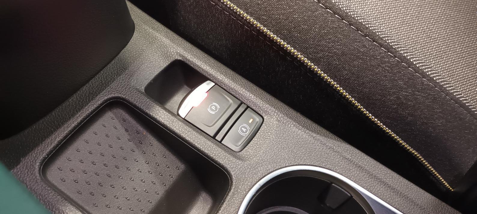 Renault Captur - Photo 18