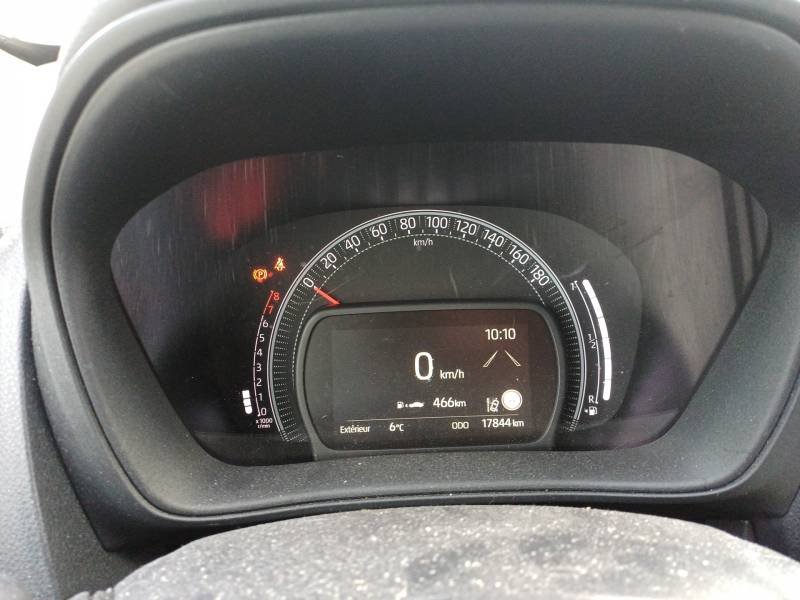 Toyota aygo x - Photo 22