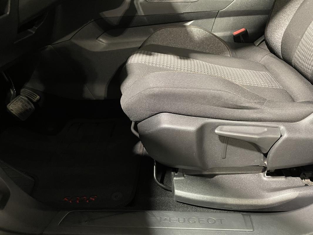Peugeot 5008 - Photo 14
