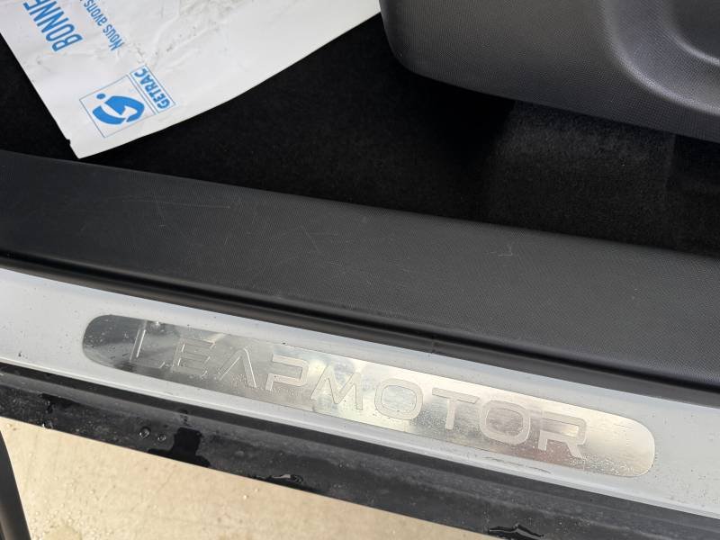 LEAPMOTOR T03 - Photo 18