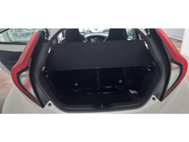 Toyota aygo x - Photo 12