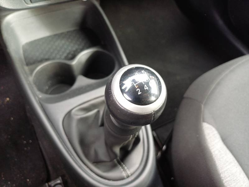 Toyota aygo x - Photo 19