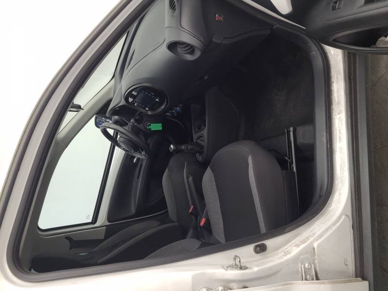 Toyota aygo x - Photo 12