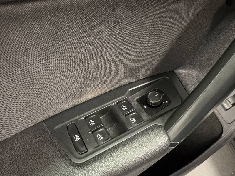 Volkswagen Tiguan - Photo 21
