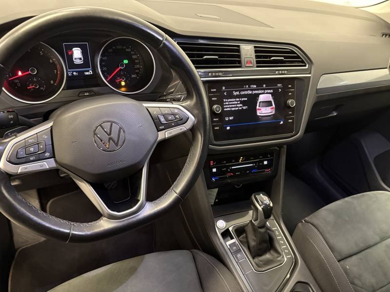 Volkswagen Tiguan - Photo 24