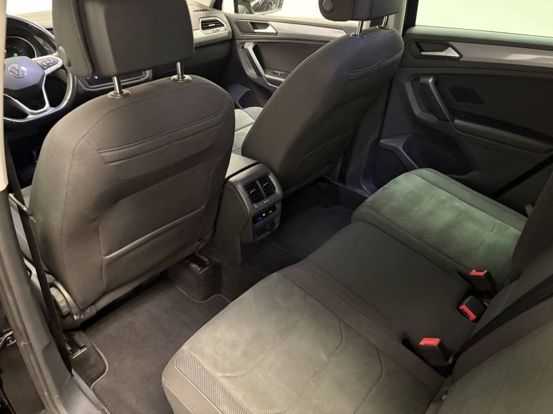 Volkswagen Tiguan - Photo 38
