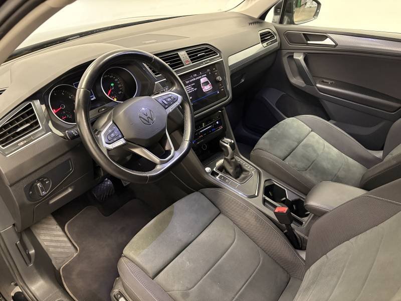 Volkswagen Tiguan - Photo 43