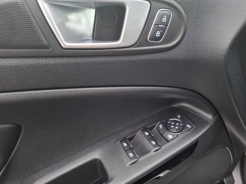 Ford EcoSport - Photo 27