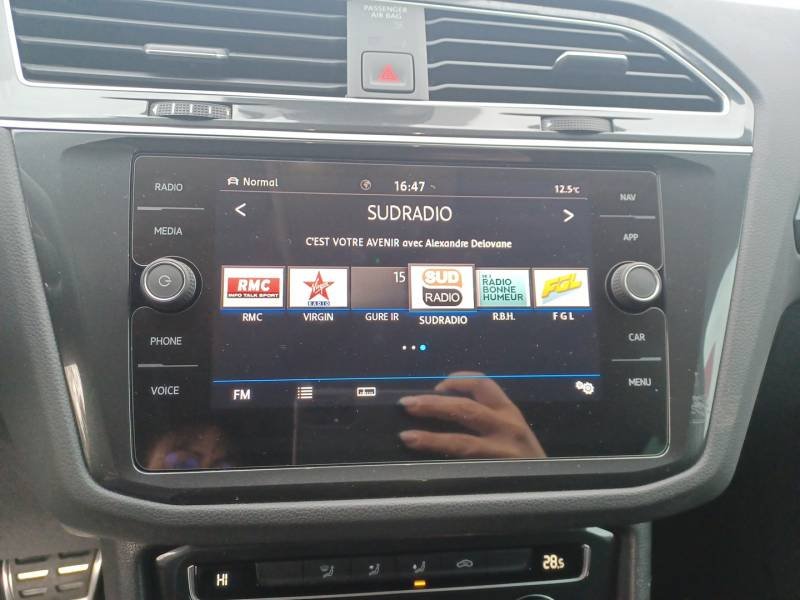 Volkswagen Tiguan - Photo 12