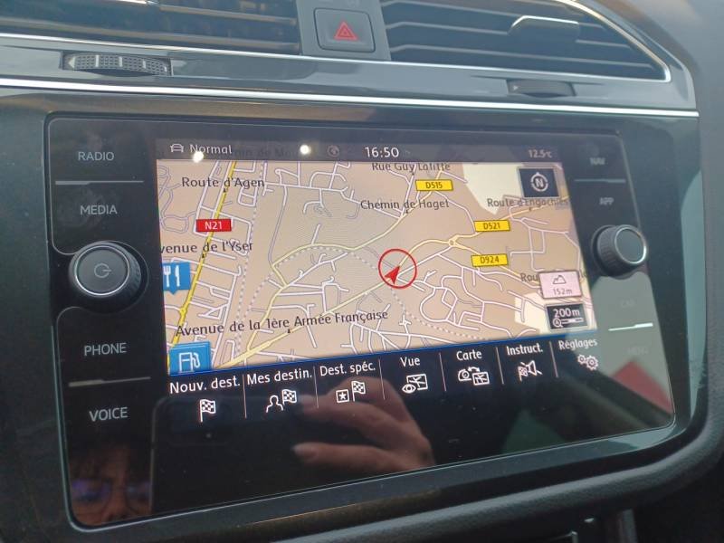 Volkswagen Tiguan - Photo 22