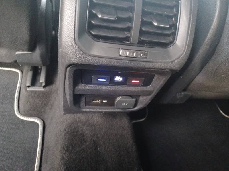 Volkswagen Tiguan - Photo 31