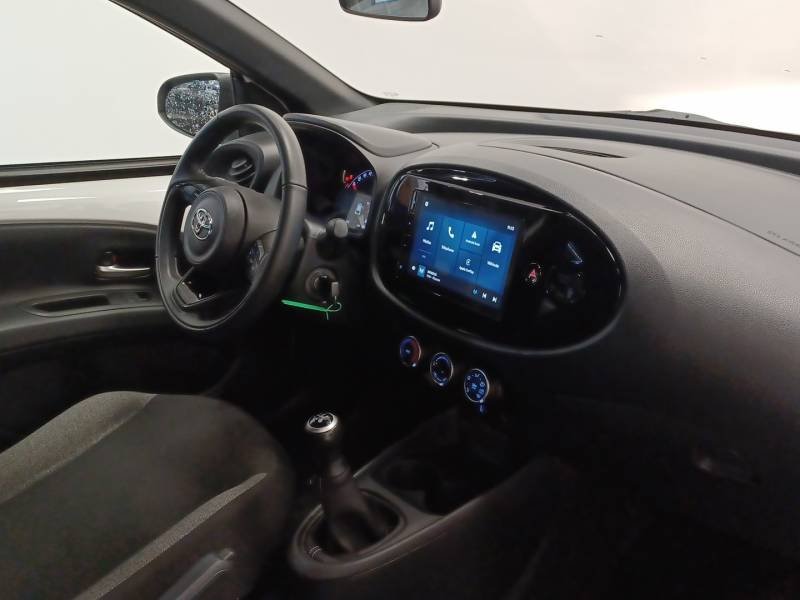 Toyota aygo x - Photo 11