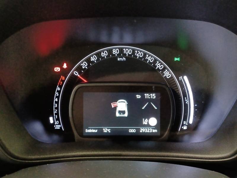 Toyota aygo x - Photo 18