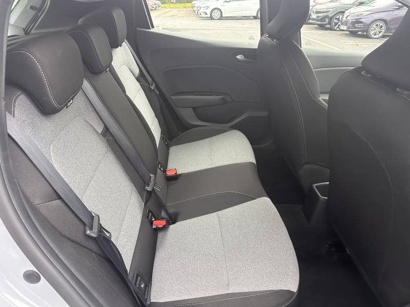 Renault Clio - Photo 21