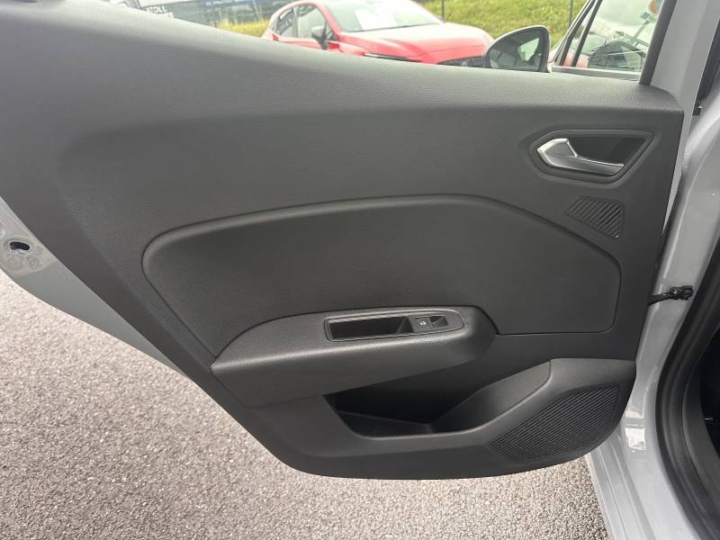 Renault Clio - Photo 26