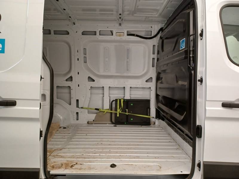 Nissan Interstar - Photo 15
