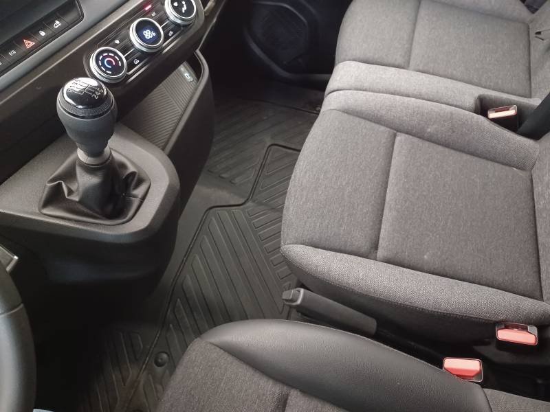 Nissan Interstar - Photo 22