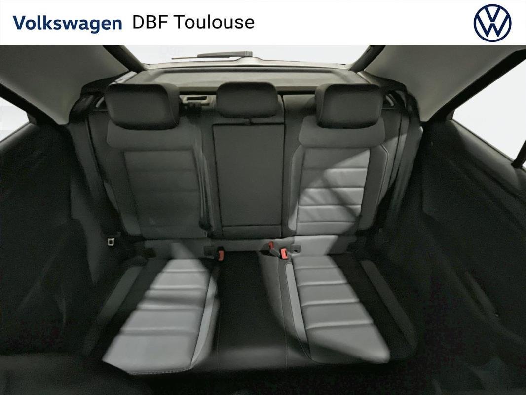 Volkswagen T-Roc - Photo 11