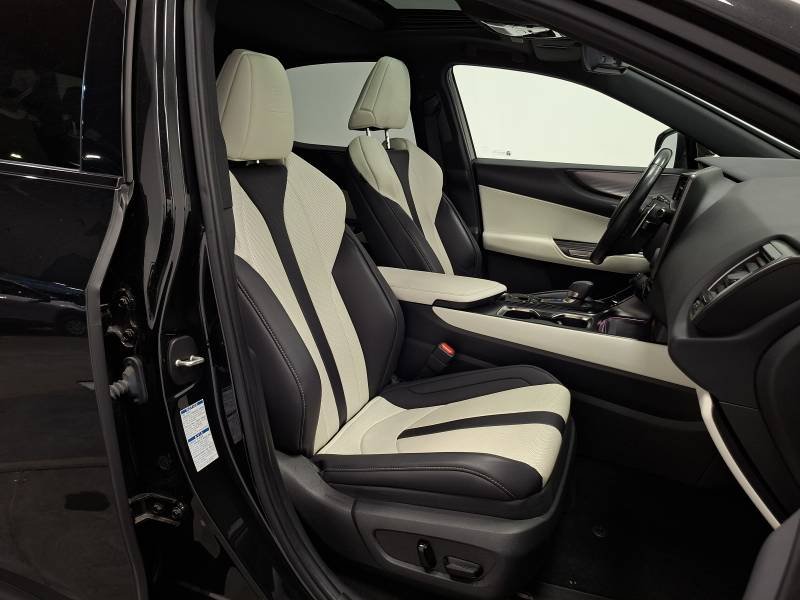 Lexus NX - Photo 30