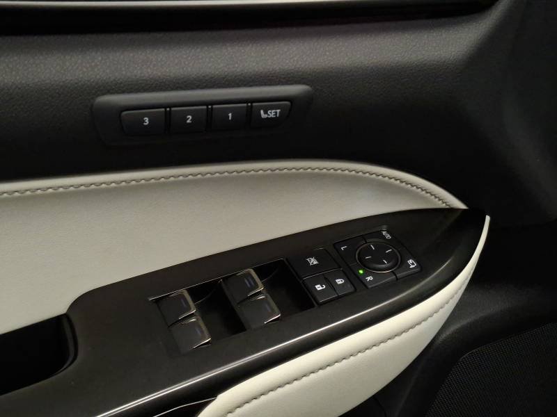 Lexus NX - Photo 33