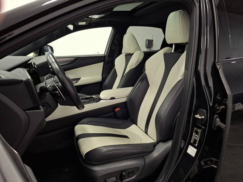 Lexus NX - Photo 34